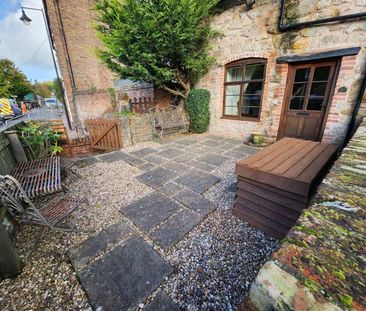 2 bedroom semi-detached house to rent - Photo 4