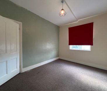 3 bedroom end of terrace to rent West Street, Fareham - Photo 1