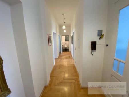 Tolle Altbauwohnung mit Süd-Balkon, Einbauküche und vielen Extras - Photo 4