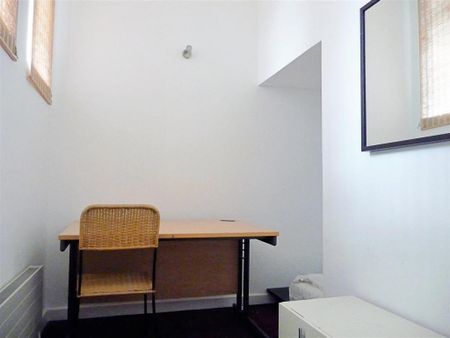 4 bedroom duplex to rent - Photo 2