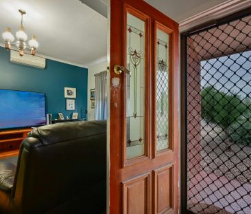 10 Williams Street - Photo 2