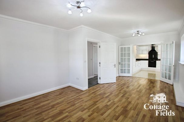 3 bedroom maisonette to rent - Photo 1