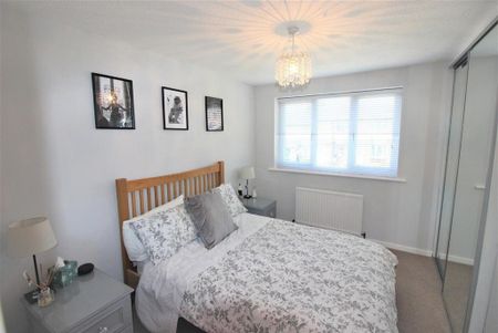 2 bedroom terraced house to rent - Photo 3