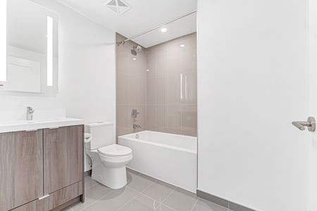 For Lease - 60 Central Park Roadway N/A Unit# 615, Toronto, Ontario - Photo 4
