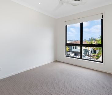 3/61 East Quay Drive, Biggera Waters QLD 4216 - House For Rent - $8... - Photo 6