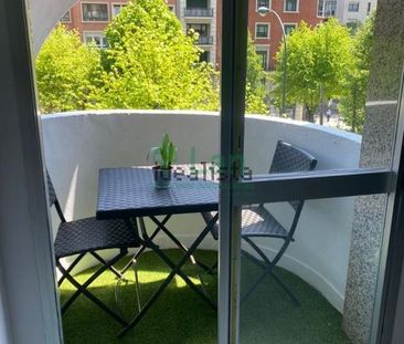 Alquiler de piso en Sabino Arana Etorbidea - Photo 1