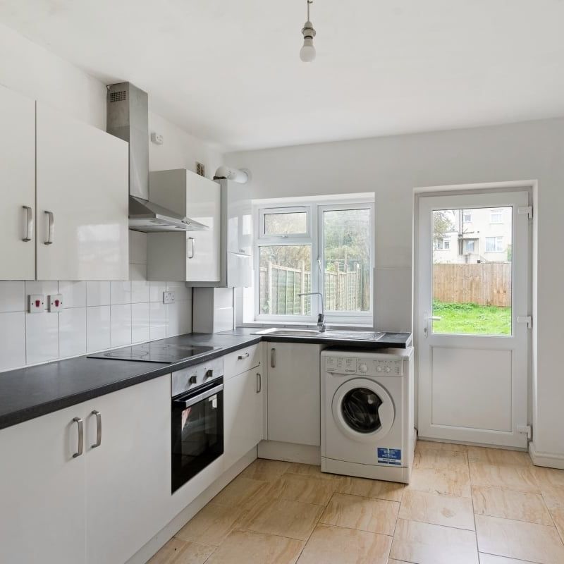 5 bedroom terraced house to rent - Photo 1