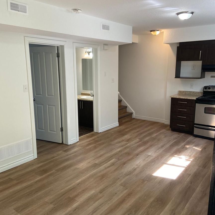 For Lease - 32 Elmsdale Drive Unit# 3B, Kitchener, Ontario - Photo 1