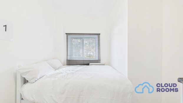 RM1 Well Hall Road | Eltham | London | SE9 6SF - Photo 1