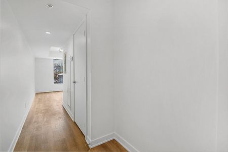 19 Robinson Ave - Photo 3