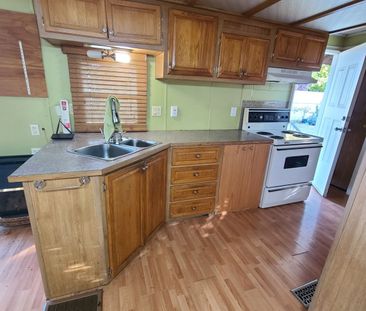 Utilities Included-Cozy Mobile Home - Photo 5