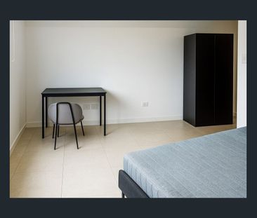 Architecturally Designed, Furnished Studio in Prime Location - Photo 4