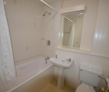 1 bedroom ground floor flat to rent - Photo 5
