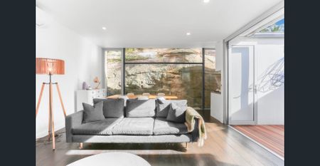 Elegant 3-Bedroom Home in Peaceful Lilyfield Pocket - Photo 2