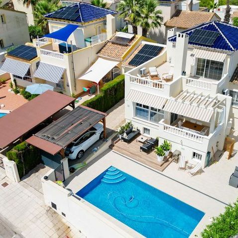 Alquiler de casa o chalet independiente en Pl Ramblas La R-1 - Photo 1