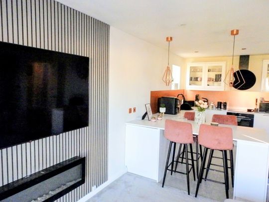 1 Bed Flat, Leslie Park Road, CR0 - Photo 1