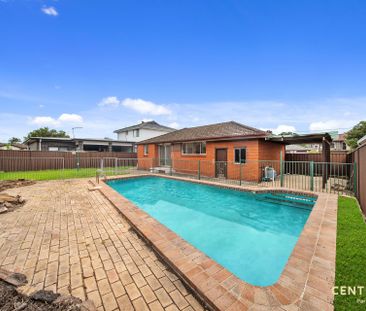 Modern Living Meets Outdoor Entertaining in This Stunning Family Home - Photo 4