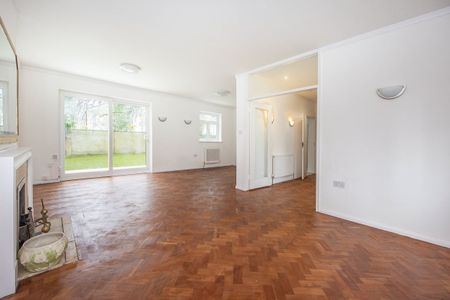 5 bedroom detached house to rent - Photo 3