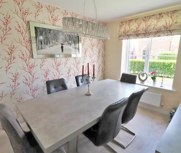 3 bedroom detached house to rent - Photo 4