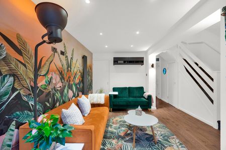 4 Bed Detached House, Leerdam Drive, E14 - Photo 3