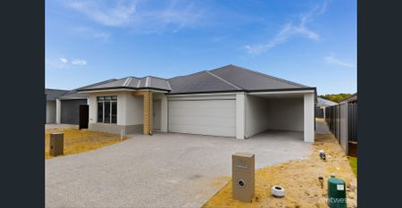 LOCK & LEAVE - Photo 2