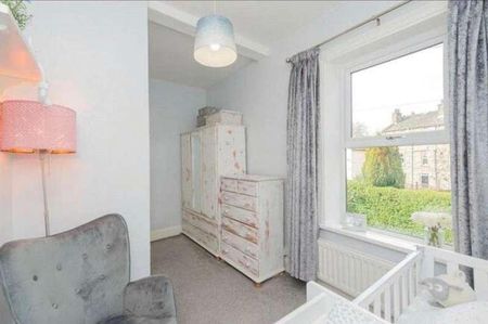 Grove Terrace, Birkenshaw, Bradford, West Yorkshire, BD11 - Photo 3