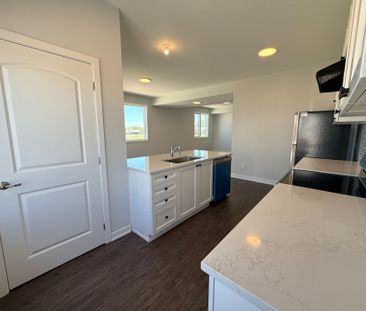 For Lease - 436 Patrick Street, North Grenville, Ontario - Photo 6