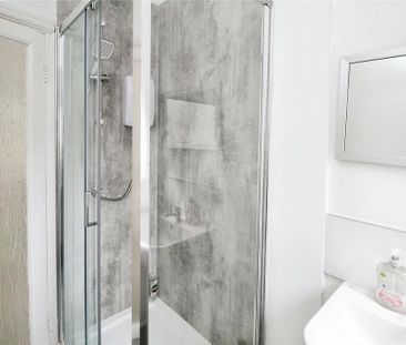 2 bedroom semi-detached house to rent - Photo 2