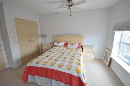 4 Bedroom Terraced To Let - Photo 2