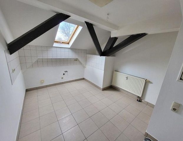 Schöne kleine 2-Raum-Wohnung mit Balkon + Lift - Foto 1