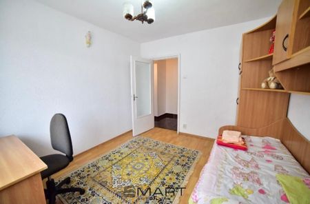 Apartament 3 camere decomandate zona Vasile Aaron - Photo 4