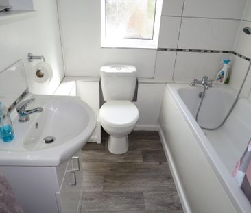 Weycroft Road - Photo 6