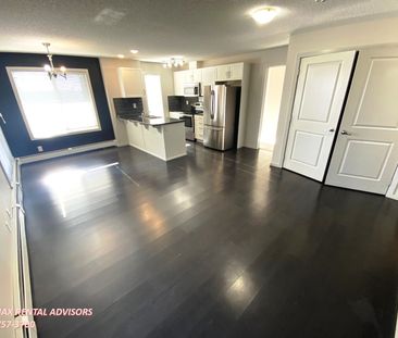 SPACIOUS 2 BED, 2 BATH TOP FLOOR APARTMENT WITH 2 U/G PARKING STALL... - Photo 4