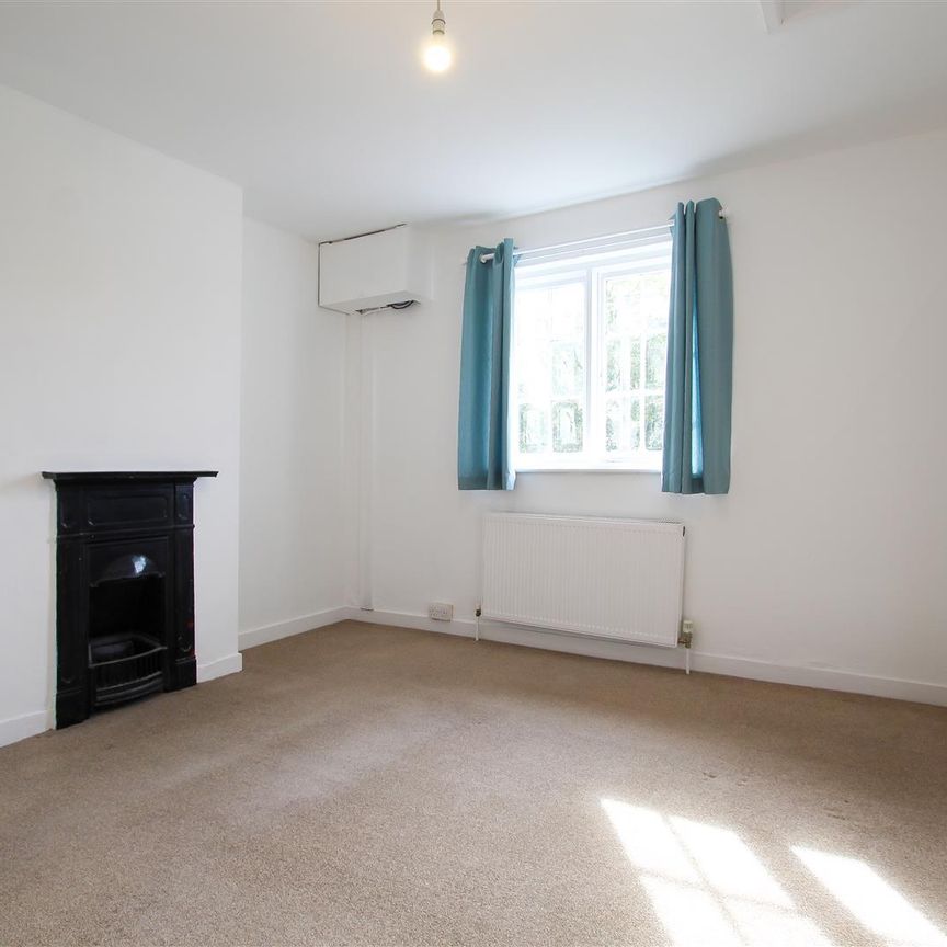 Barham Hall Cottages, Bartlow Road, Linton - Photo 1