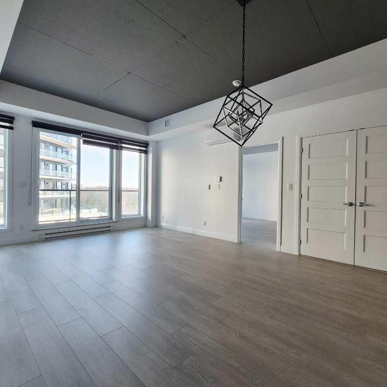 2 Mois Payé Grand et magnifique appartement condo 3 1/2 en CESSION BAIL - Photo 1