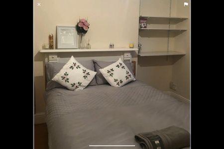 6 Bed Detached House, Radford Boulevard, NG7 - Photo 2