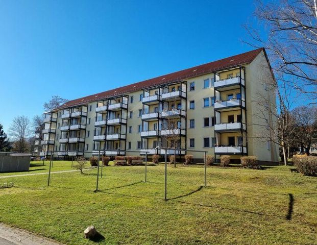 Hübsche und helle 2-Raumwohnung mit Balkon - Photo 1