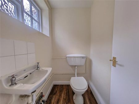 3 bedroom terraced house to rent - Photo 3