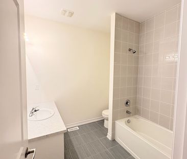 For Lease - 62 Bannister Road Unit# main, Barrie, Ontario - Photo 6