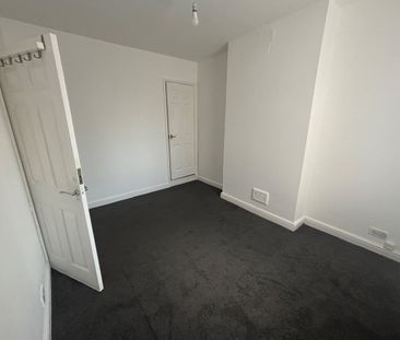2 Bed Terraced House, Tudor Road, LE3 - Photo 4