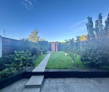 3 Bedroom House - Mid Terrace To Let - Photo 6