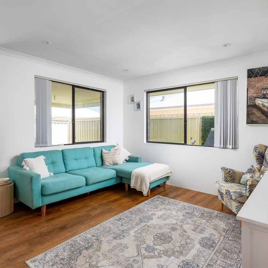 STYLISH HOME IN SOUTH BUNBURY - Photo 1