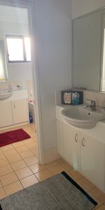 Strathpine - Photo 3