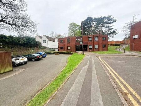 Chestnut Court, Woodfield Close, Sutton Coldfield, B74 - Photo 4