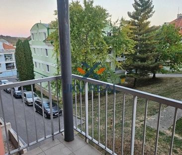 Na prenájom moderný 2,5-izbový byt na Čermánskom námestí – Fotografia 4