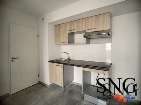 T3 AVEC JARDIN ET PARKING - Photo 2