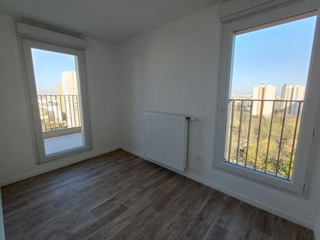 location Appartement T3 DE 67.2m² À BOBIGNY - Photo 2
