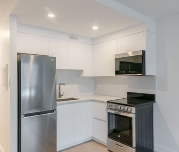 1975 Maisonneuve Blvd West - Photo 2