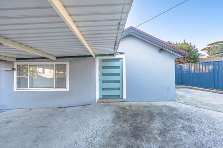 Two Bed Granny Flat In Northrocks - Photo 3