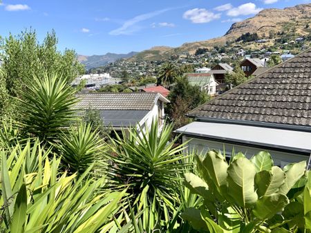 Lyttelton, 2 bedrooms - Photo 3